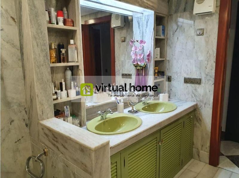 Foto d6a8d56f-a4ef-40a2-a9d0-8c4a792fda90. Ático  zona poniente ref. vh00840 en Playa Poniente Benidorm