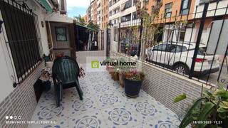 Xalet a Colonia Madrid. Chalet en benidorm