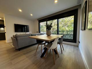 Lloguer Apartament  Carrer de l'equador. Espectaculares piso de temporada en les corts  disponibilidad in