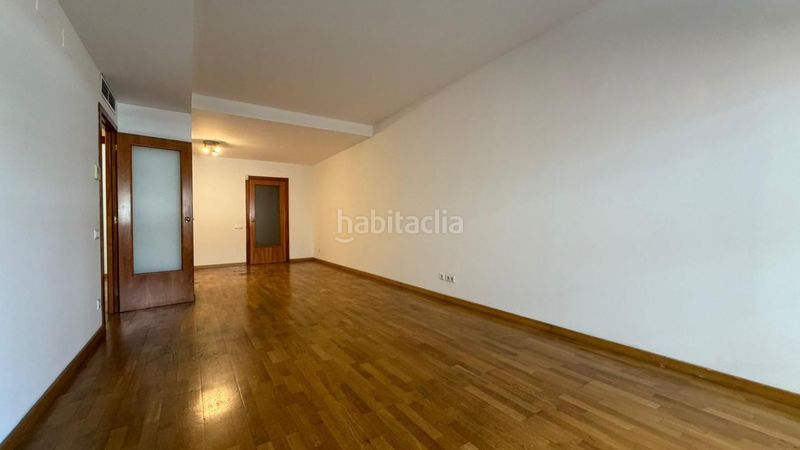Foto 5e7371f7-a8d4-4aeb-806d-27ea75dc8617. Flat with parking in El Coll Barcelona