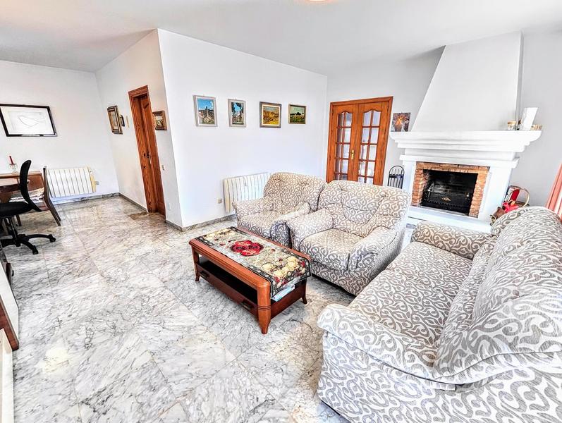 Foto 015221f4-9fed-43f6-b5e3-26492e371b32. Chalet mit heizung parking pool in Solymar Benalmádena