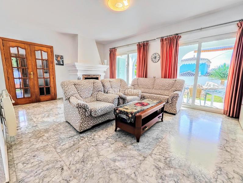 Foto 876189d7-7dce-4546-b185-013af1b2689c. Chalet mit heizung parking pool in Solymar Benalmádena