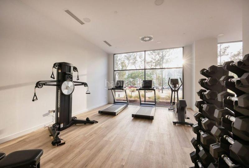 Foto 44f9b25a-4c86-4573-92f0-21d644010780. Piso en martiricos 32 espectacular piso en torre martirícos en Málaga