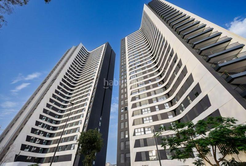 Foto 7849f817-f11d-49da-b4d6-caec013f5239. Piso en martiricos 32 espectacular piso en torre martirícos en Málaga