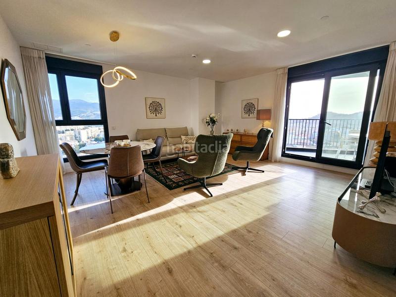 Foto c0441cb8-8516-4524-818d-4e8c42f1efd0. Piso en martiricos 32 espectacular piso en torre martirícos en Málaga