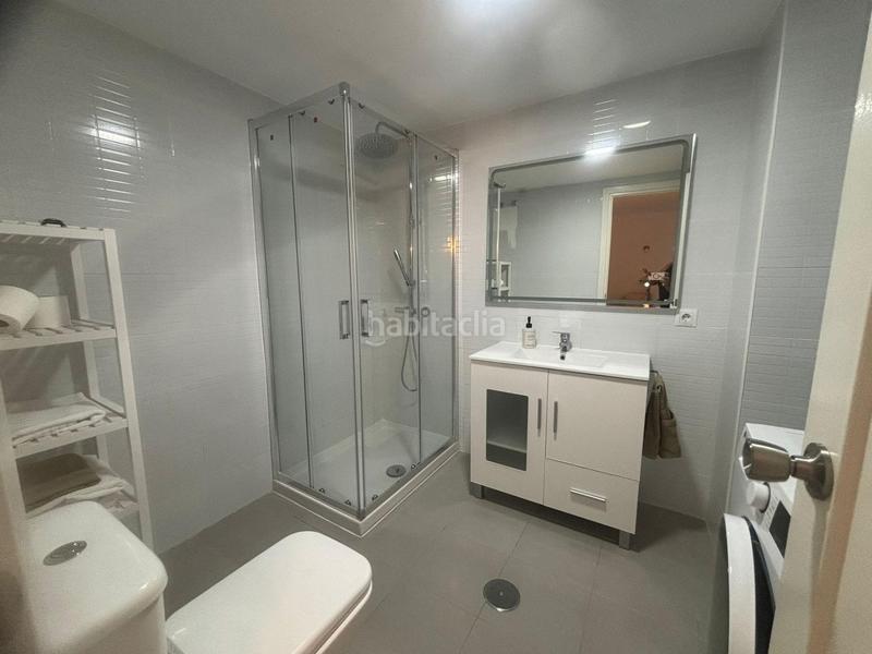 Foto 4b6892ea-3738-4996-8fad-d384578d15a9. Estudio acogedor estudio reformado en benalbeach en Benalmádena