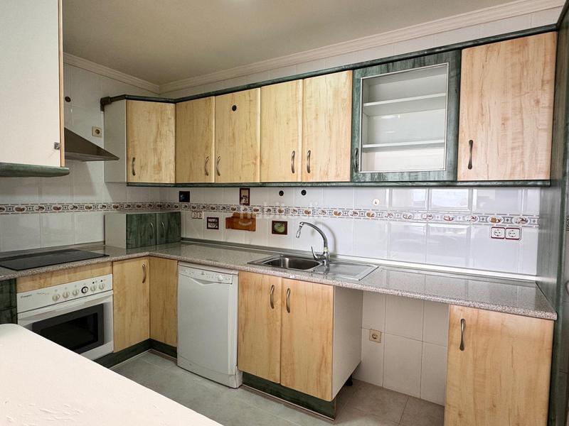 Foto 66aa440c-2771-4f50-8c7e-81c7bda91eb7. Planta baixa amb piscina a Loma de los Riscos Torremolinos