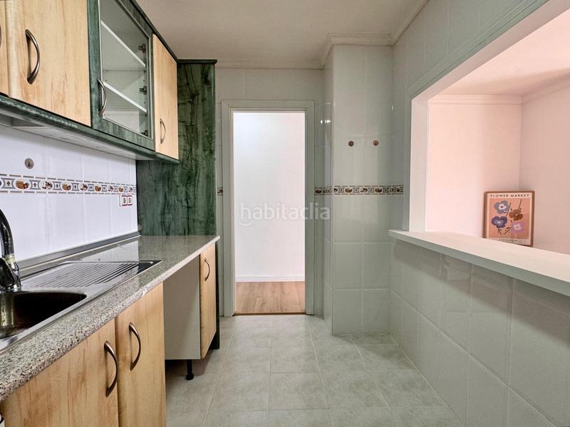 Foto a0670784-bcf5-41e0-94c8-57e7c3441d1a. Planta baixa amb piscina a Loma de los Riscos Torremolinos