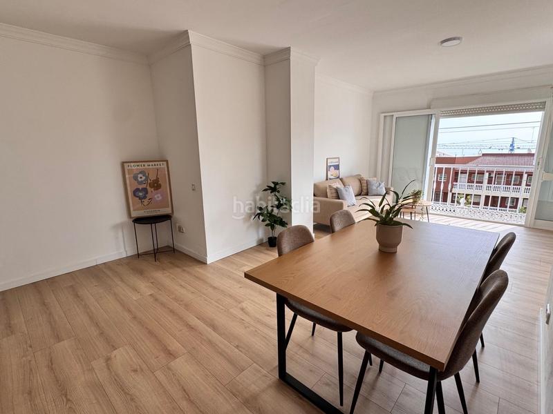 Foto c6e2a3c5-bd4a-441c-9396-c5528aa8c34b. Planta baixa amb piscina a Loma de los Riscos Torremolinos