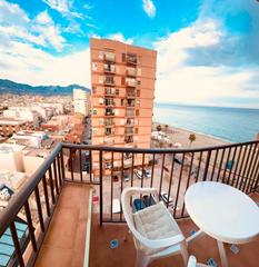 Apartment  Paseo marítimo rey de españa. Precioso estudio en primera línea en fuengirola con espectacular