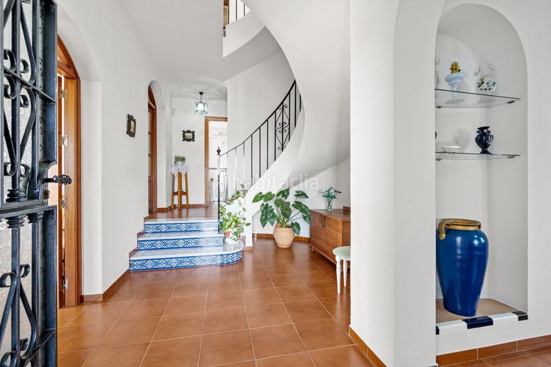 Foto c4d4751a-0ac8-4860-954d-1cb14d106f11. Xalet amb aparcament piscina a Montealto - Monterrey Benalmádena