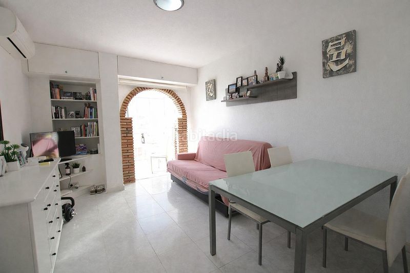 Foto dfa5caf8-2e04-4759-ab42-77854152064c. Apartamento fabuloso apartamento con vistas al mar en gamonal en Benalmádena
