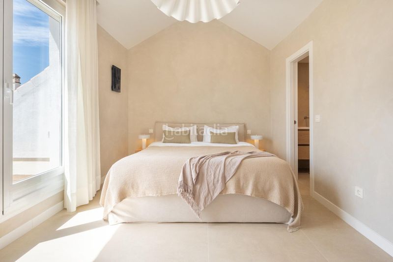 Foto 36e907bc-24bd-4d40-bc6b-bacc0cbaa049. Casa adossada amb aparcament piscina a bahía de Marbella Marbella