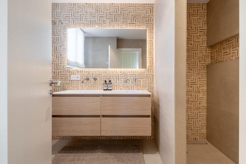 Foto 764a838e-4704-458d-bc73-21a35d76d27a. Casa adossada amb aparcament piscina a bahía de Marbella Marbella