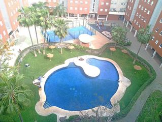 Pis  Avenida avenida imperio argentina. Amplio y luminoso piso a 900m de la playa en parque del litoral,