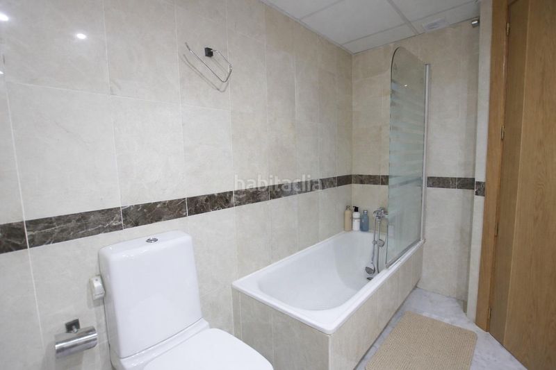 Foto 26ceea34-6ba2-4612-801d-eedb3f850396. Àtic amb aparcament piscina a Zona Centro Comercial Torrequebrada Benalmádena