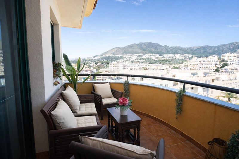 Foto 532a7666-2b45-47d3-a0e9-3f3e12c6a9da. Àtic amb aparcament piscina a Zona Centro Comercial Torrequebrada Benalmádena