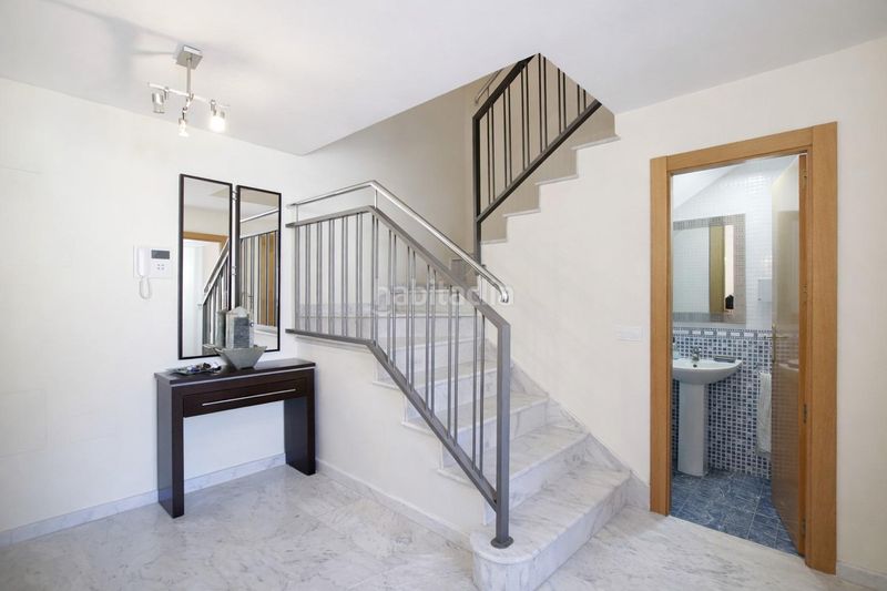 Foto 64d7f261-0975-4231-85d2-e5aa6e8899d7. Àtic amb aparcament piscina a Zona Centro Comercial Torrequebrada Benalmádena