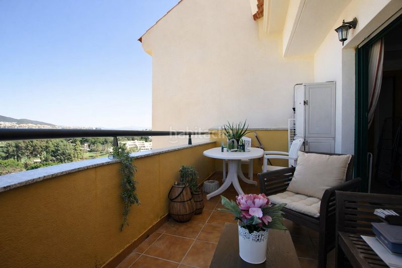 Foto f59c3234-be4c-4f8f-8bf9-96ddb968a1c4. Àtic amb aparcament piscina a Zona Centro Comercial Torrequebrada Benalmádena