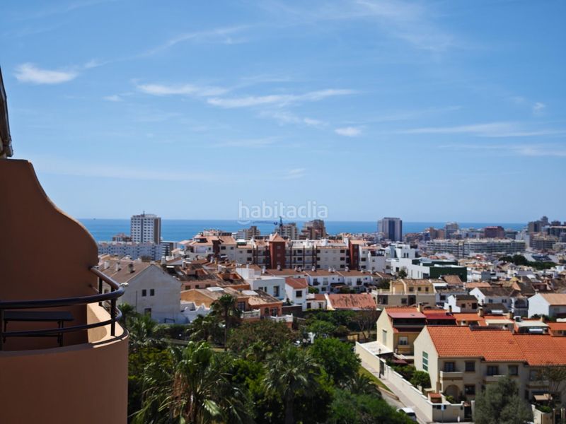 Foto afb48aea-739b-4069-92e7-4d39a28c1e3f. Pis amb aparcament piscina a Torreblanca del Sol Fuengirola