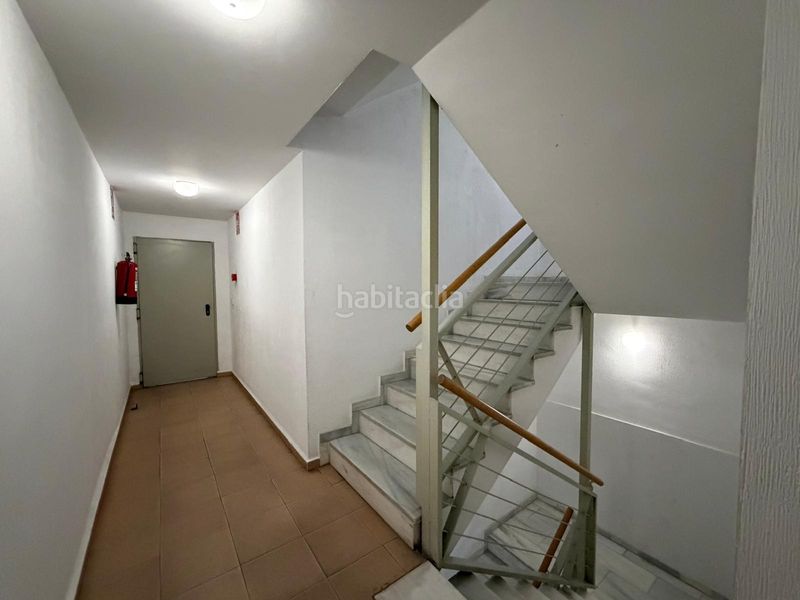 Foto f690841d-1385-4fa2-b515-cc5052dcf7e7. Pis amb calefacció aparcament piscina a El Consul - Ciudad Universitaria - El Romeral Málaga