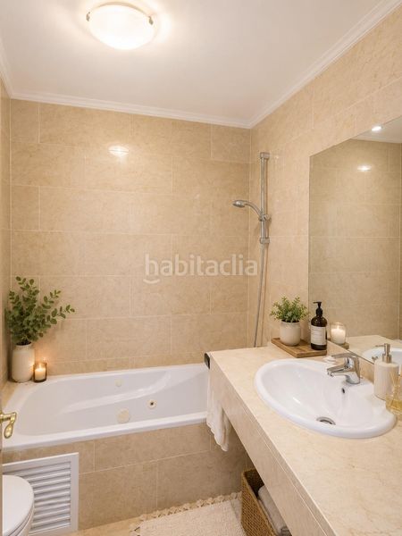 Foto f71a1ca1-761c-476a-bb41-bf34f63b8063. Pis amb aparcament piscina a Cortijo Torrequebrada Benalmádena