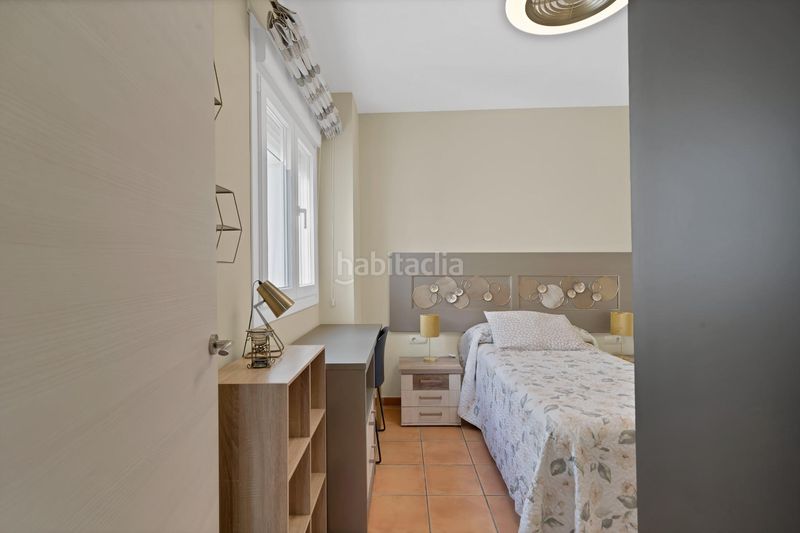 Foto 0f82bbe6-eccf-4c58-ad0a-b1e91168226f. Casa adossada amb calefacció aparcament piscina a Fuengirola