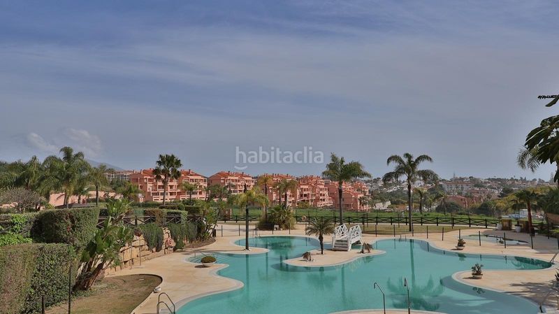Foto 747c0066-cbc7-471d-89ac-d63baa541a83. Pis amb aparcament piscina a El Faro de Calaburra - Chaparral Mijas