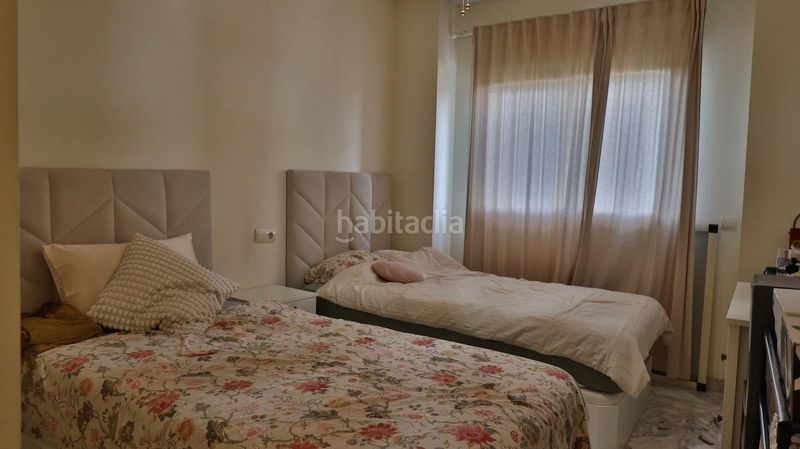 Foto b867d570-f8bf-4c84-9de1-ed5a07a728bc. Pis amb aparcament piscina a El Faro de Calaburra - Chaparral Mijas