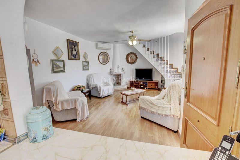 Foto 05d0c9c4-37fc-4dd9-9d08-c8c53c99dd68. Casa aparellada amb calefacció aparcament piscina a Benalmádena