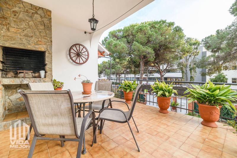 Foto 4476428c-7e0f-4d30-b8a4-dce35be21c7a. Casa con riscaldamento in Gava Mar Gavà