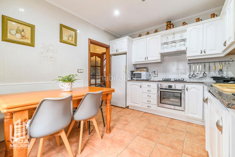Foto 4b995271-46b4-4704-aaa9-5307b9d1f7c0. Casa con riscaldamento in Gava Mar Gavà