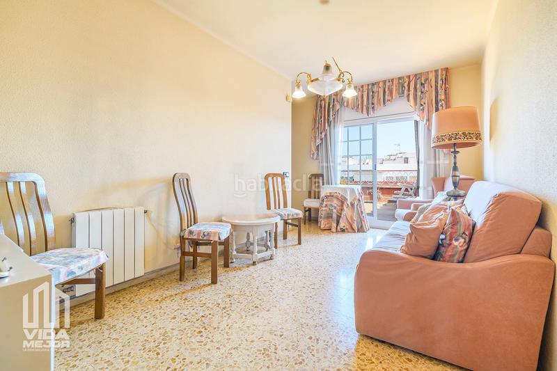Foto 9db00d86-0ef1-48ec-a6d0-631fd0e5ba27. Attico con camino riscaldamento in Passeig Maragall Gavà