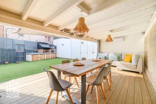 Etagenwohnung  Carrer major. Exclusivo piso en cervelló con una terraza privada de 100m²
