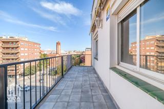 Pis  Passeig de joan maragall. Todo exterior con vistas despejadas !!