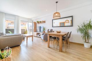 Dúplex  Carrer de les colomeres. ¿ a qué esperas para conocerlo ?