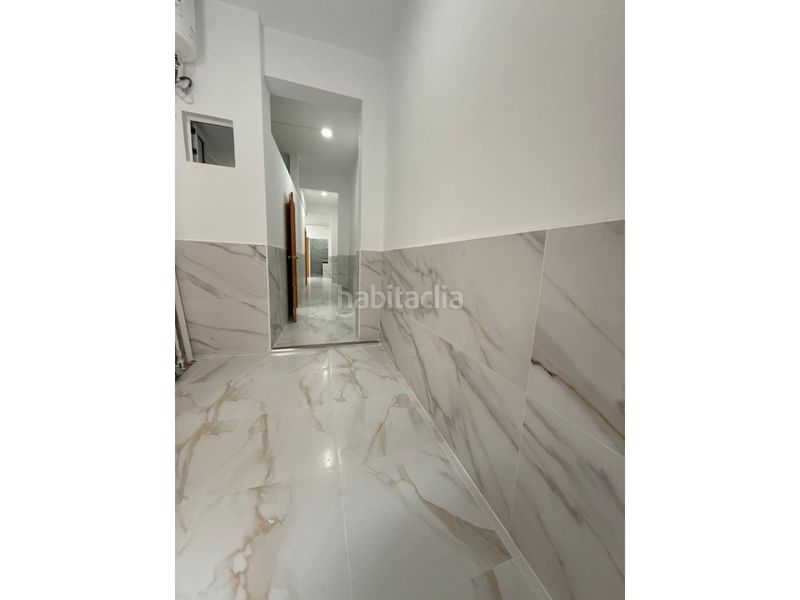 Foto a2ab3ee8-ed16-400d-9667-e8c3f92e2e55. Edifici a Centro Burriana