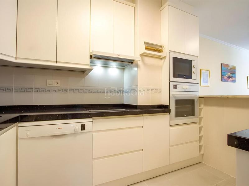 Foto 5bce6607-9485-4357-ab28-052a6efddb1a. Appartamento con riscaldamento piscina in Almuñecar centro Almuñécar