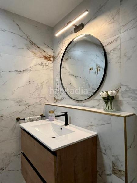 Foto 6616f186-4704-4d9d-9abc-cfba0471613e. Piso dlr 1754 hermoso piso de 2 dormitorios y 2 baños recientemente reformado a la venta zona zaidín en Granada