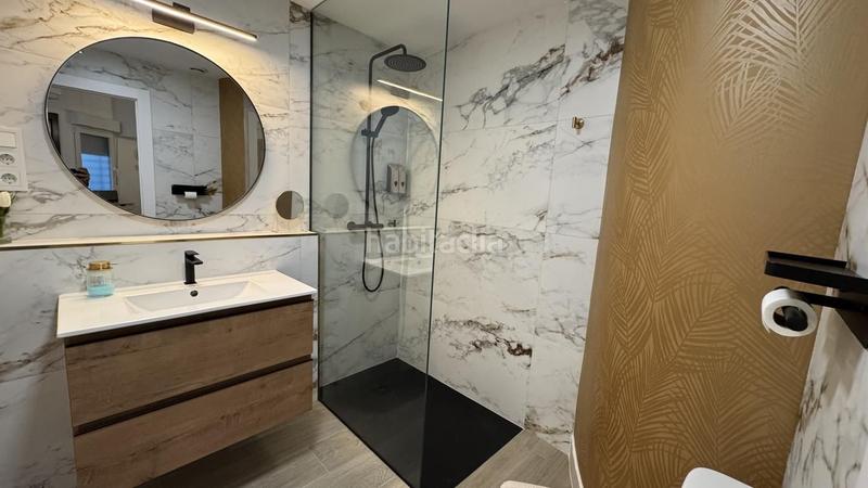 Foto 71ab7dec-3ff5-448a-9ff5-eb1a78a26133. Piso dlr 1754 hermoso piso de 2 dormitorios y 2 baños recientemente reformado a la venta zona zaidín en Granada