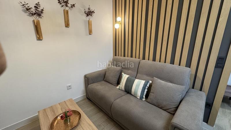 Foto eaa5c69f-6c1e-4c71-860c-9fe5b4ded732. Piso dlr 1754 hermoso piso de 2 dormitorios y 2 baños recientemente reformado a la venta zona zaidín en Granada