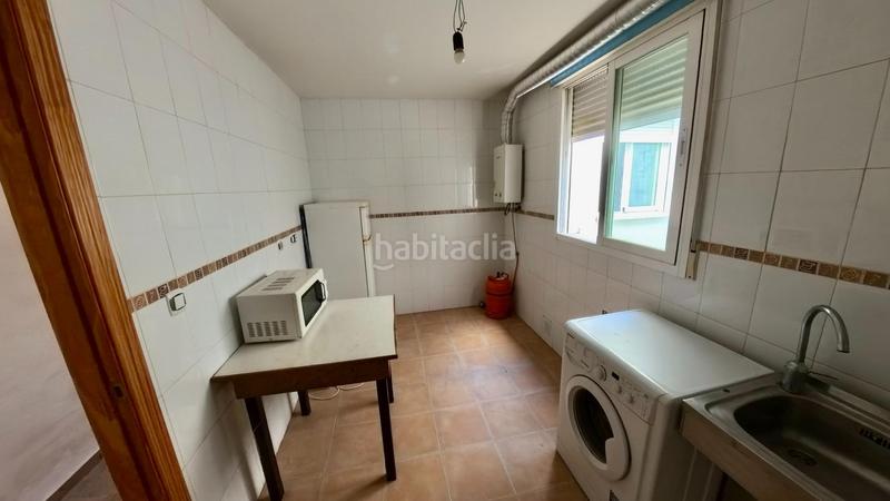 Foto 6113f5bf-45d4-42ab-8bf9-365a919a7c03. Piso  en venta , cerca de mercadona c. san isidro 3 dormitorios, 2 baños y garaje en Albolote