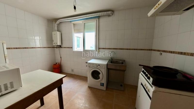 Foto d2a95fd7-80a9-49d9-a39d-fefced6f8f6e. Piso  en venta , cerca de mercadona c. san isidro 3 dormitorios, 2 baños y garaje en Albolote