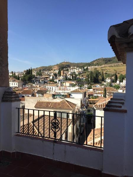 Foto 7b6a5db3-ef30-4500-a526-5cbb4aad697f. Alquiler piso  en alquiler en el albaicín, ideal para una persona comunidad incluida dlr776 en Granada