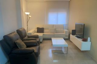 Rent Flat  Carretera de malaga. Luminoso piso de 2 dormitorios en alquiler en villarejo, granada