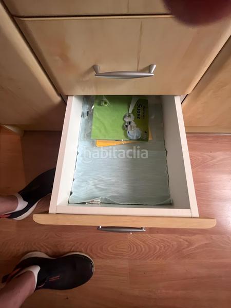 Foto 4e614742-920f-4296-a762-40c0c9a2e8d5. Alquiler piso estupendo piso en gran vía ref dlr 117 disponible a partir de julio 2025 en Granada