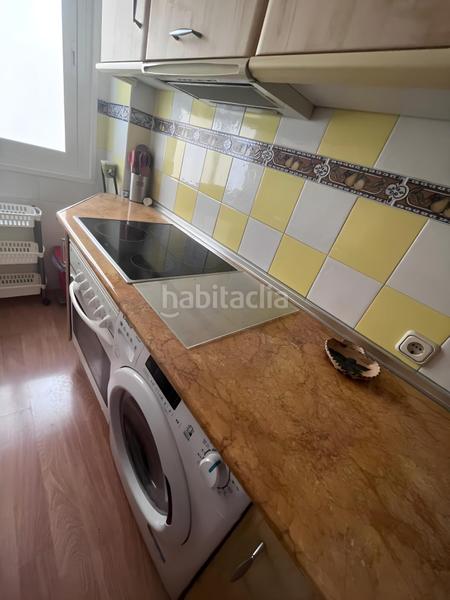 Foto a3d2e731-7f2f-490f-94a9-b3d8778f1406. Alquiler piso estupendo piso en gran vía ref dlr 117 disponible a partir de julio 2025 en Granada