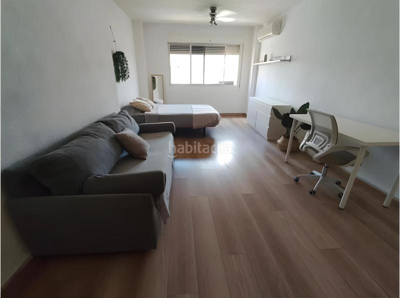 Foto 5514e1e0-d0b5-4f93-9b83-1e48b4be79f8. Alquiler piso  en alquiler para estudiantes Cartuja, 3 dormitorios, wifi incluido en Granada