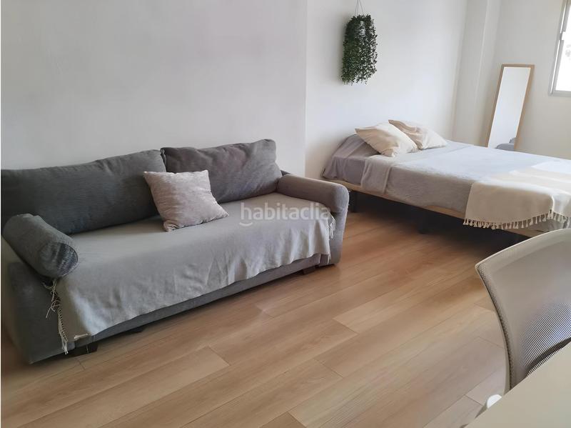 Foto 14f88dc7-b0bc-487c-948a-9be6ec7d1f31. Location appartement avec chauffage dans Cartuja Granada