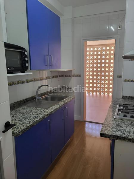 Foto 6b2386bf-17f2-4d3a-a781-29da9dd11174. Alquiler piso amplio y luminoso piso de 4 dormitorios en alquiler zona Campo Verde, terraza, aire acondicionado y comunidad incluida en Granada